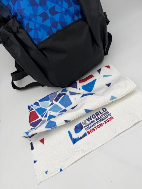 2025 World Figure Skating Boston Memorabilia Set main image 4